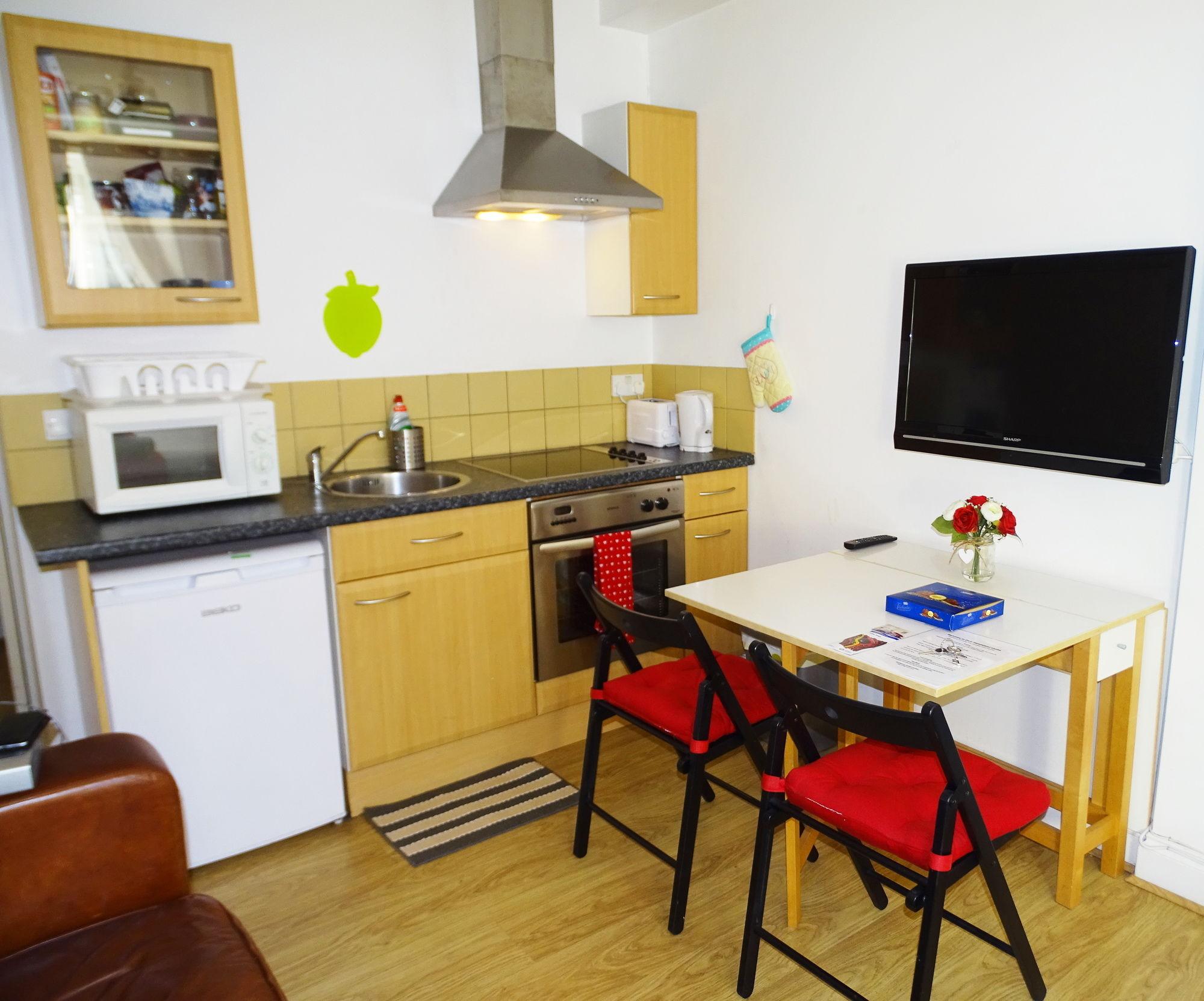 Dani Hampstead Studio Лондон Экстерьер фото