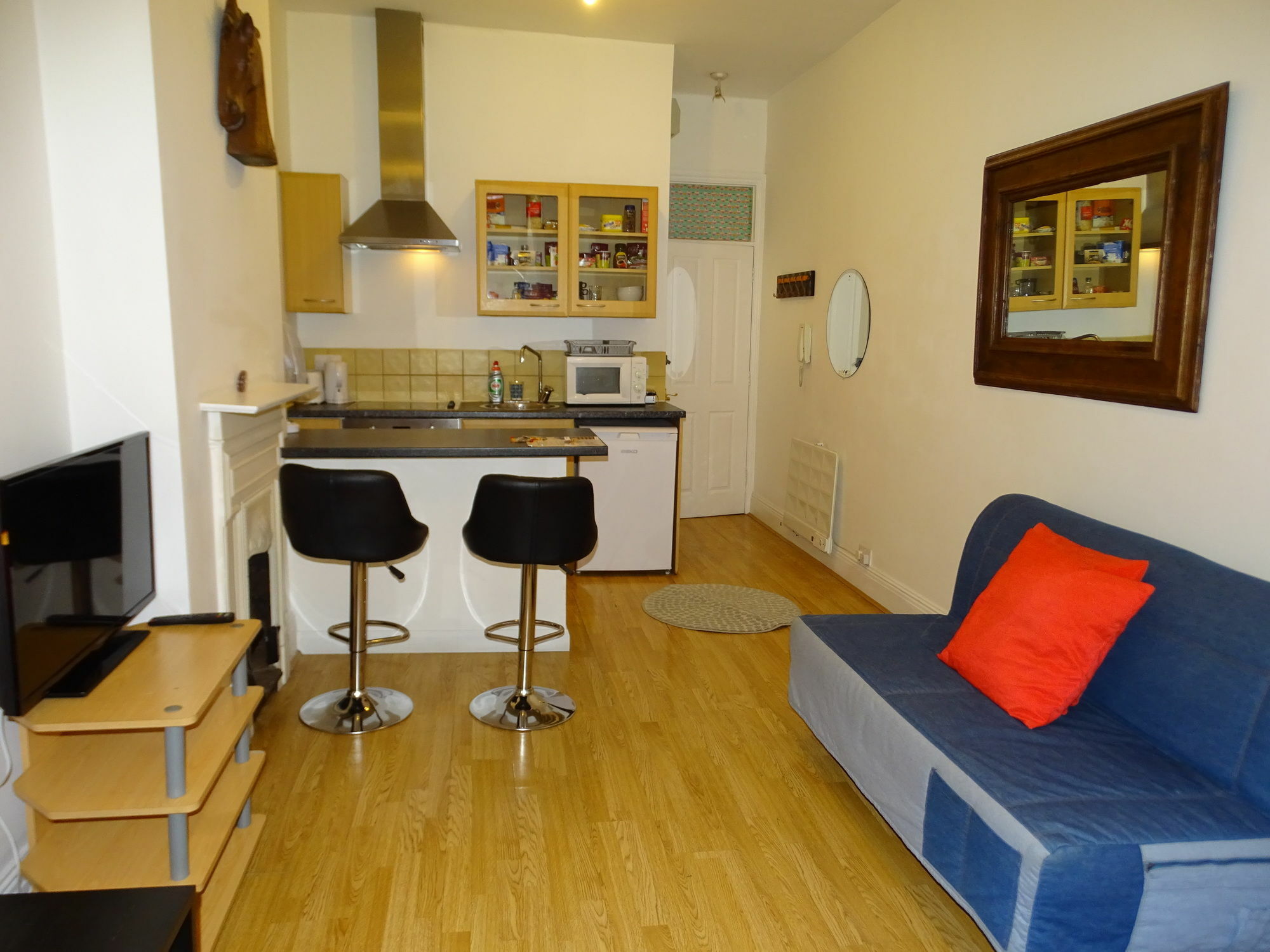 Dani Hampstead Studio Лондон Экстерьер фото