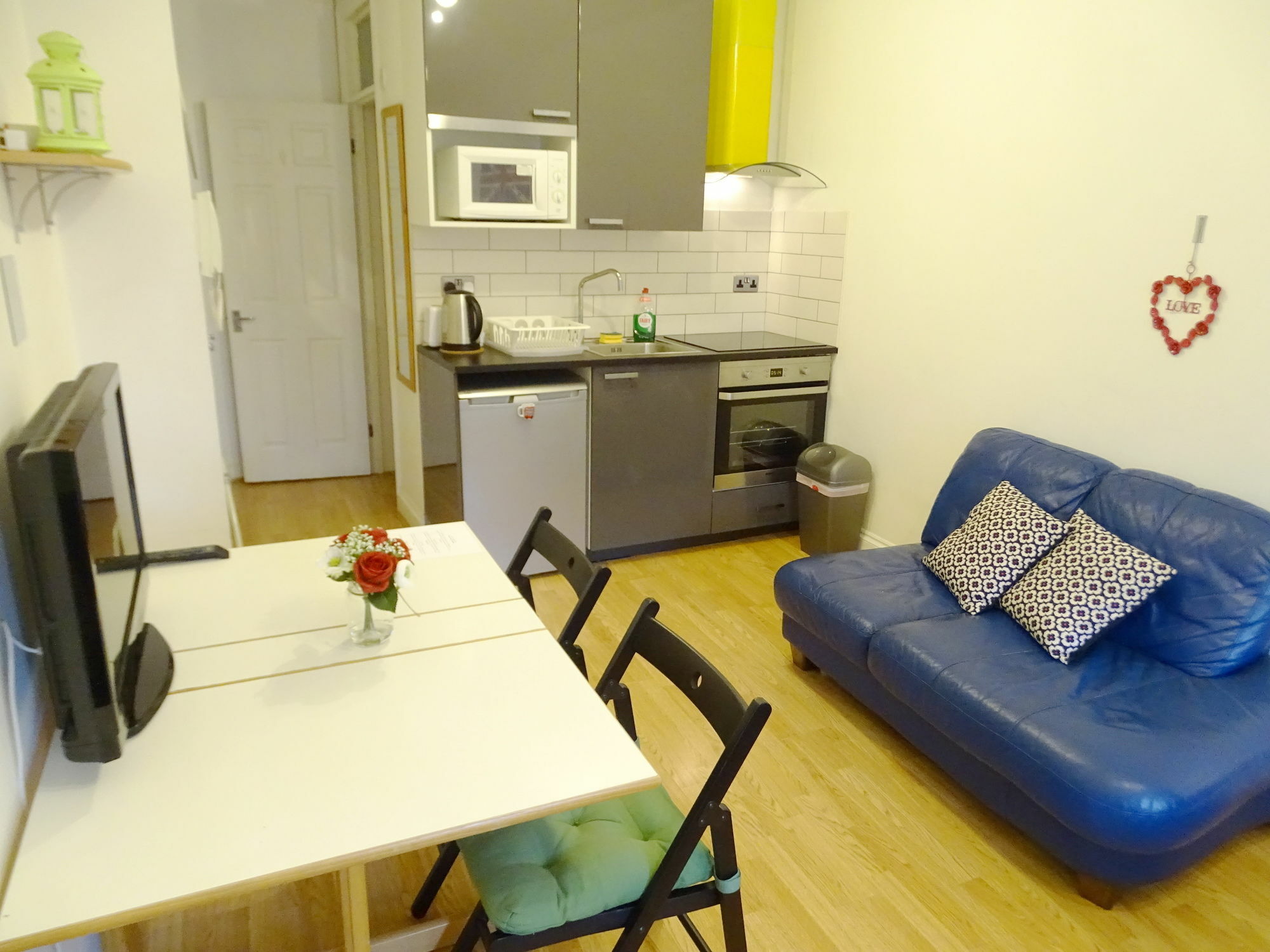 Dani Hampstead Studio Лондон Экстерьер фото