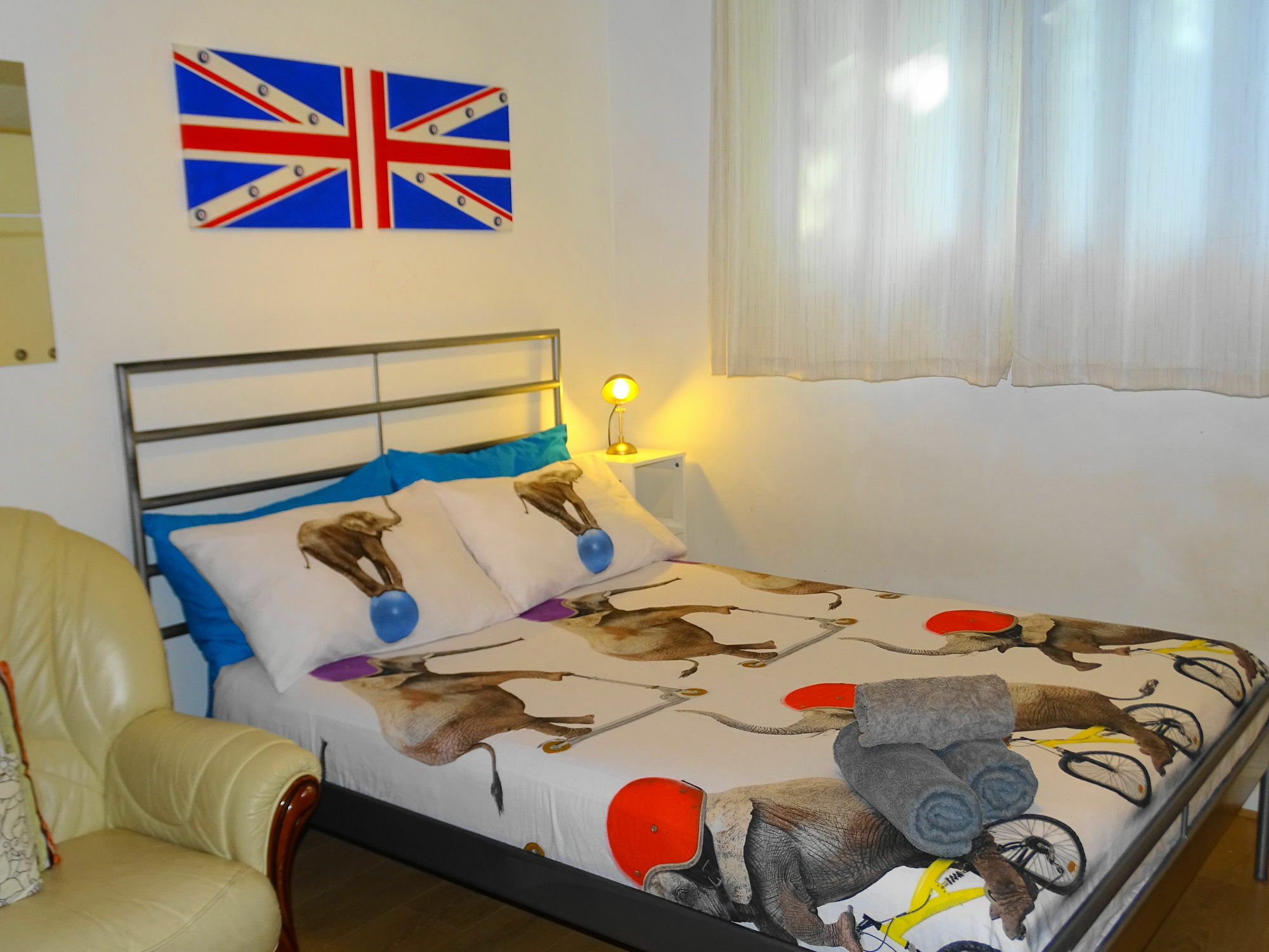 Dani Hampstead Studio Лондон Экстерьер фото